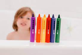 Kids Set of 4 Rainbow Bath Crayon Munchkin