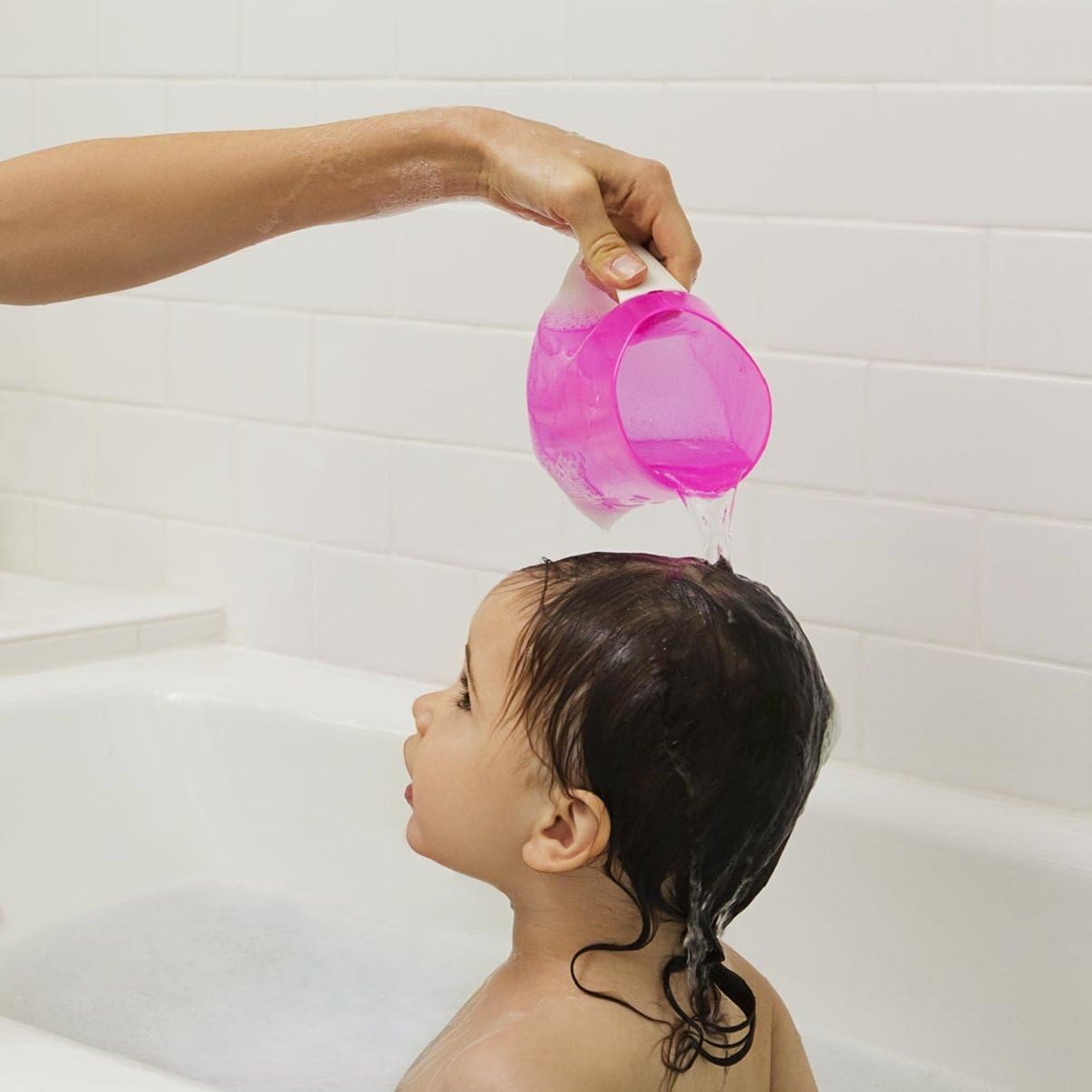 Munchkin Soft Rim Shampoo Rinser with Easy-Grip Handle Munchkin