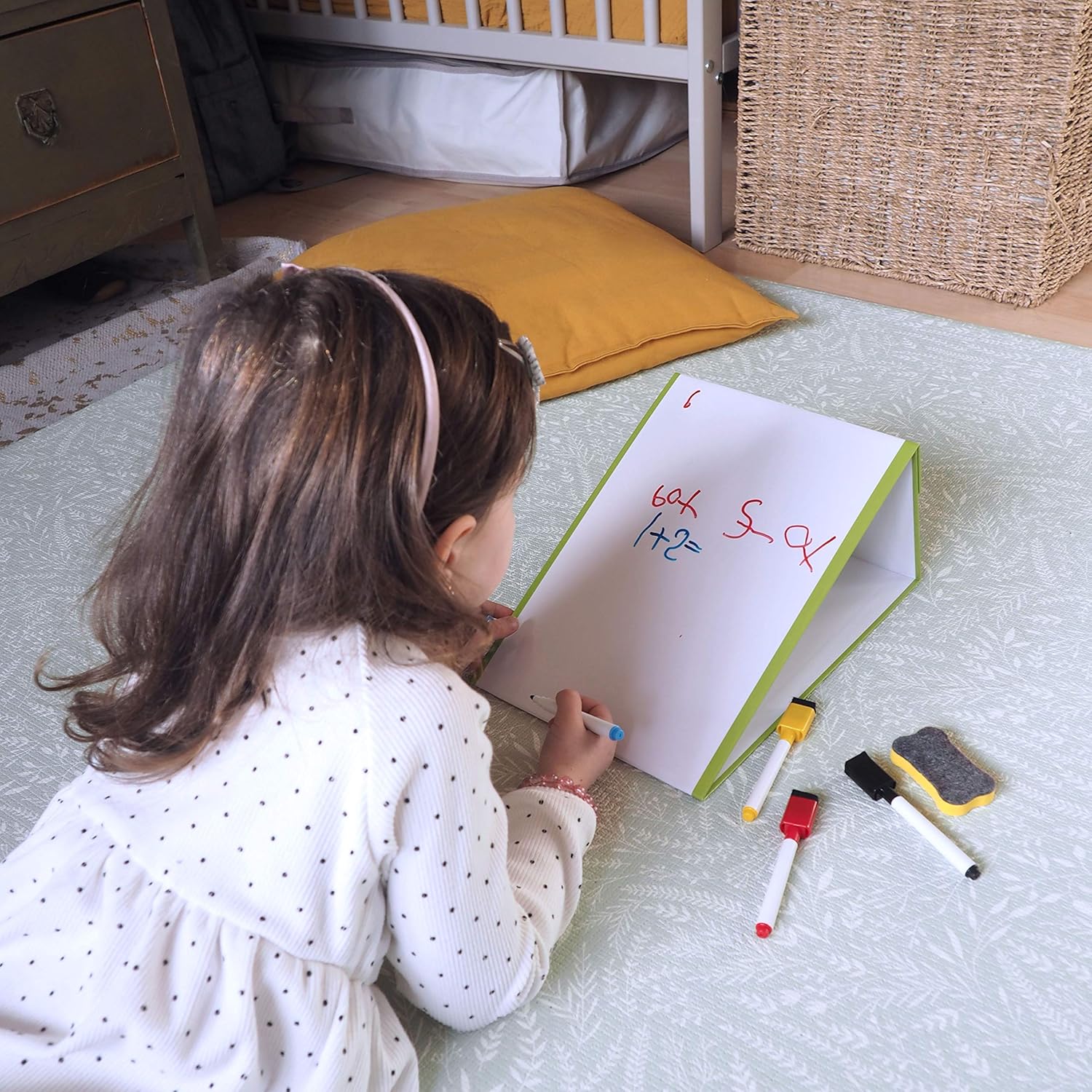 Magic Whiteboard Easel for Kids - A4 Foldable Kids Easel Double Sided Magic White Board