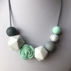 Grace Teething Necklace - Mint